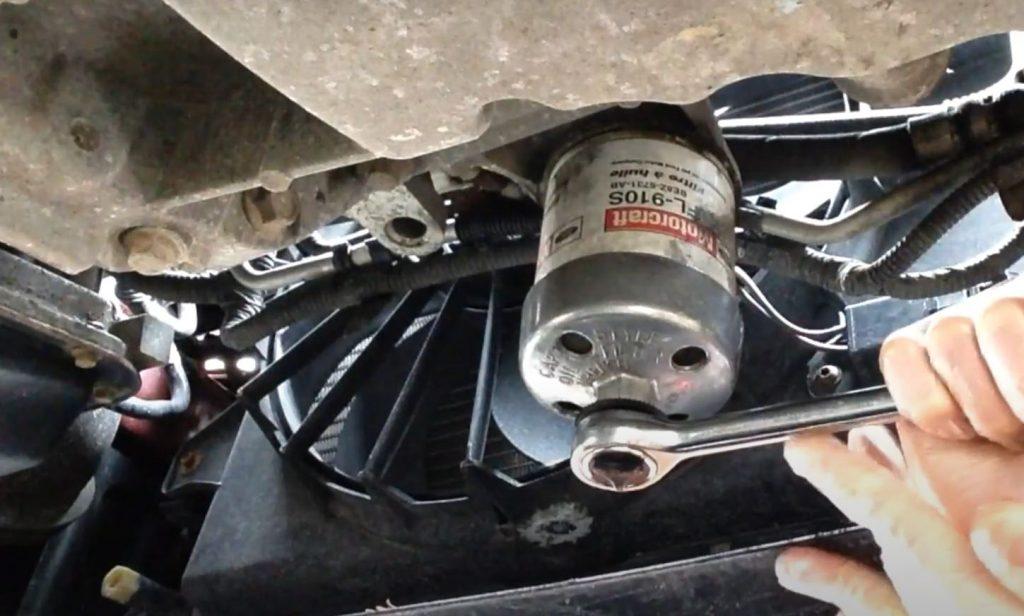 2008-ford-focus-oil-change